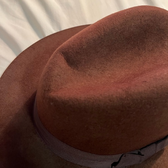 Disney Parks “Walt Disneys Fedora Replica” - Picture 6 of 6